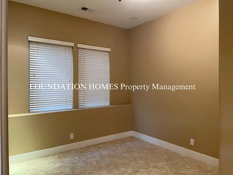 56 S Knoll Rd — Photo 8