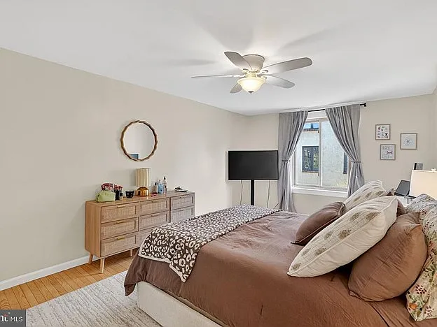 769 N Ringgold St #B — Photo 3