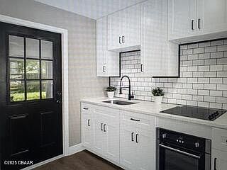 5th image of 25 River Dr
