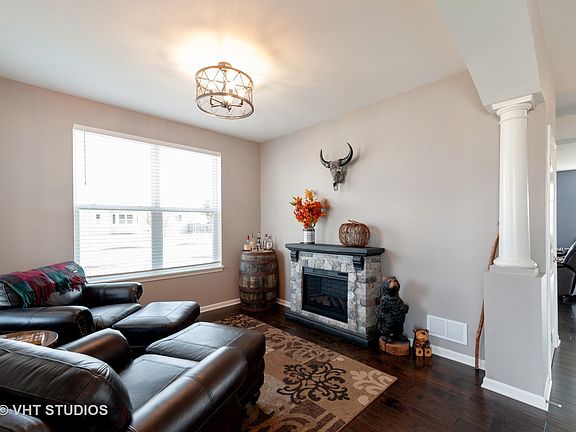 3rd image of 11484 Richmond Ln