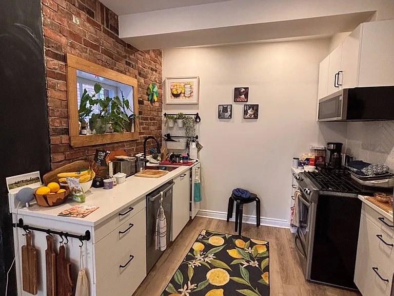 451 Sunnyside Ave — Photo 9