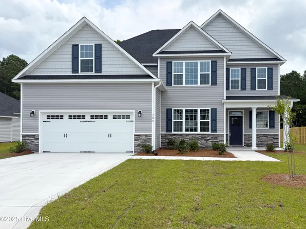 704 Ellabond Street, Sneads Ferry, NC 28460