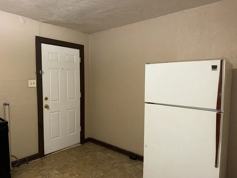 2 bed, $525 — Photo 4