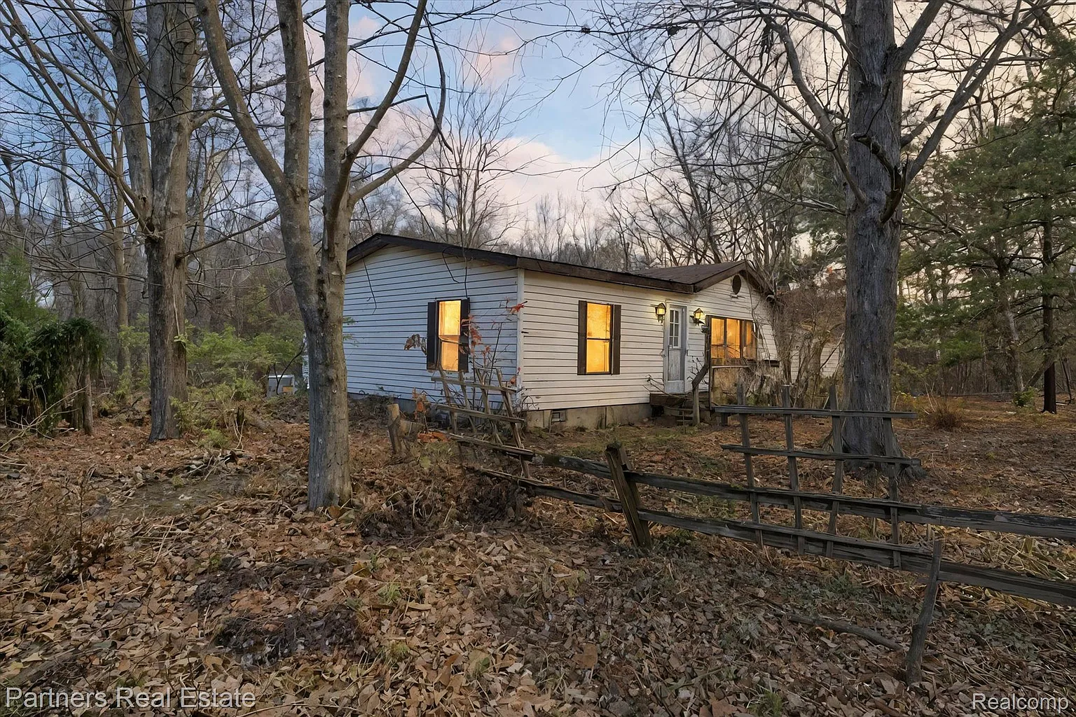 10836 Tuthill Rd photo 1