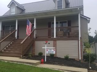 213 Forest Trce, Radcliff, KY 40160