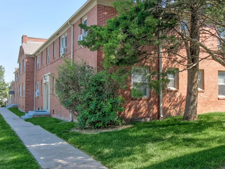 Manor Ridge Apartments — Photo 20