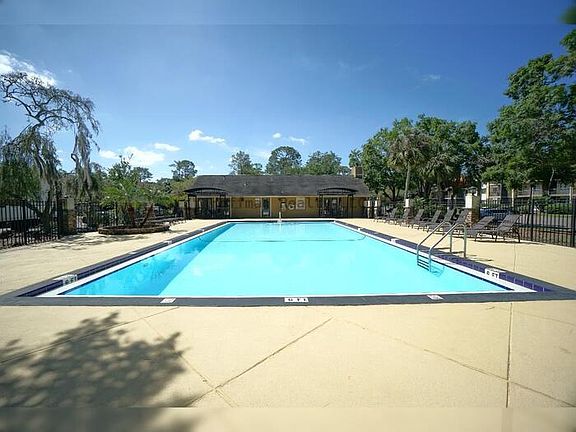 3rd image of 13367 Arbor Pointe Cir APT 204