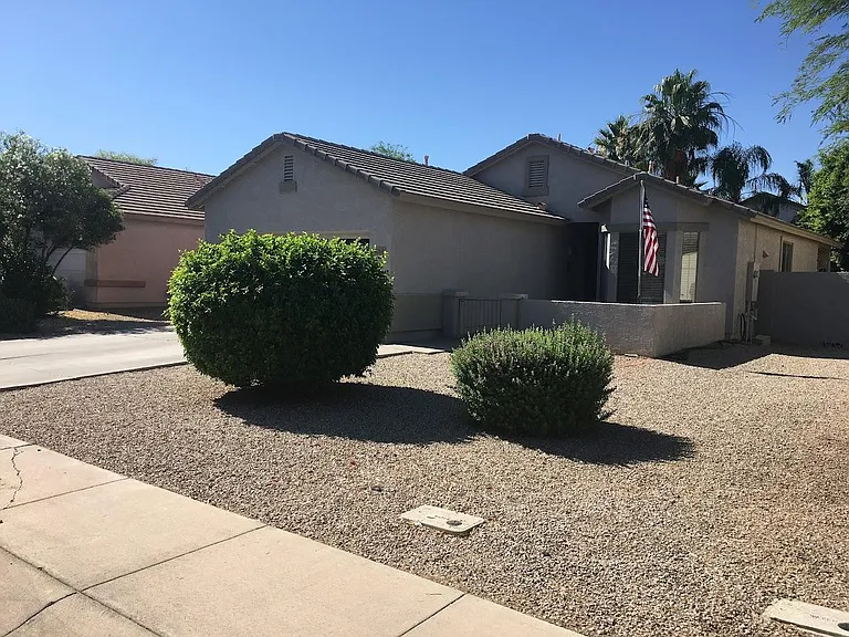 4265 E Dublin St — Photo 2