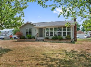 2 Thomas Ln, Fairchance, PA 15436