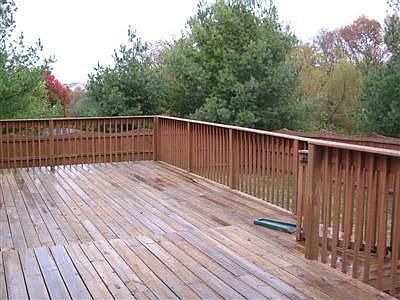 4th image of 1145 Wyndham Hills Dr