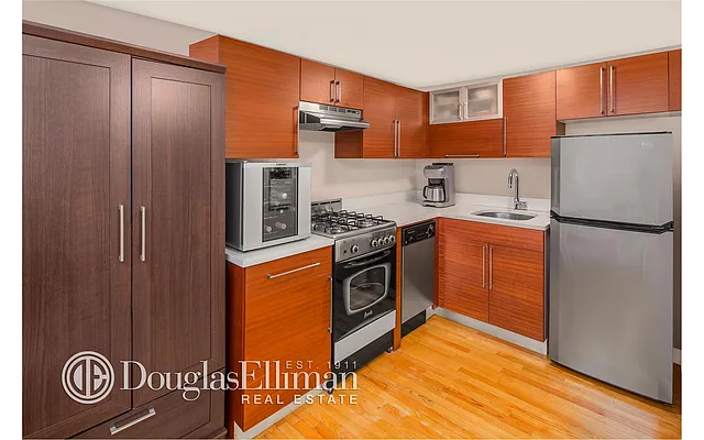 Rented by Douglas Elliman | media 6