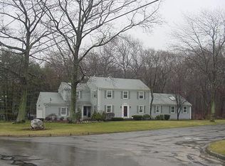 3 Timberland Dr, Lincoln, RI 02865