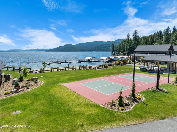 21 Fremont Ln #B13, Nordman, ID 83848