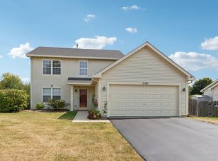2325 N Essex Ln, Round Lake Beach, IL
