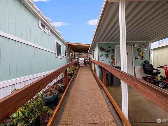 5th image of 1258 Carl Pickel Drive