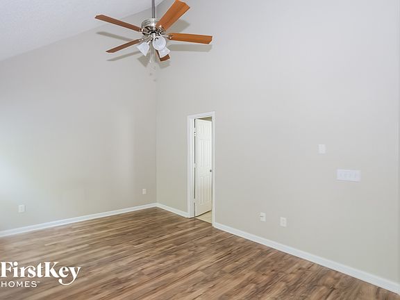 5th image of 8840 Laurel Run Dr