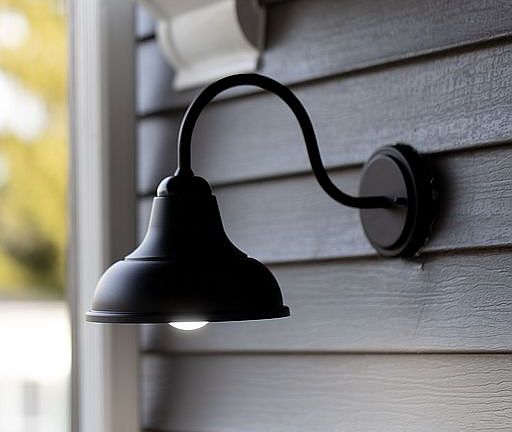 3rd image of 518 Elm St