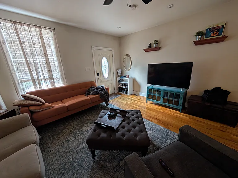 1213 N Leithgow St — Photo 5