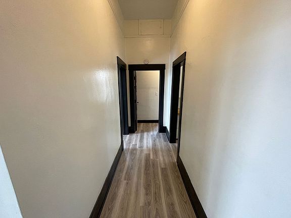3rd image of 623 E Lake St #4