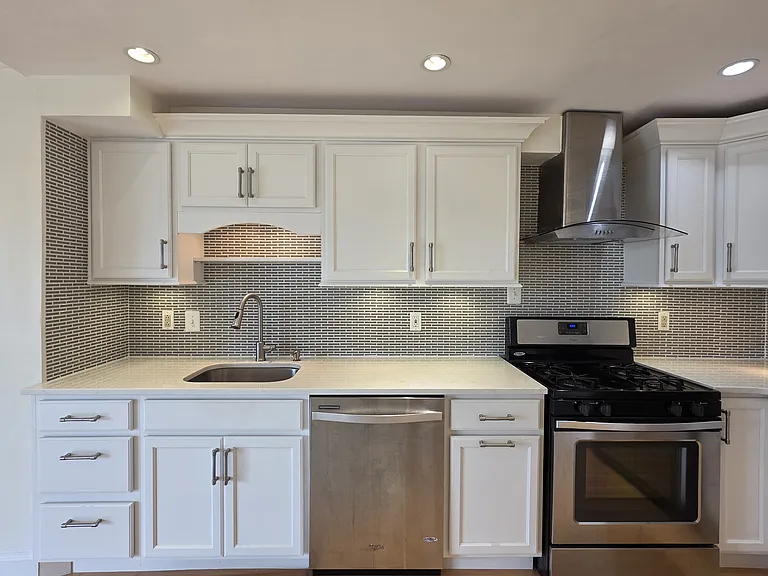 750 Harvard Ave #1117 — Photo 3