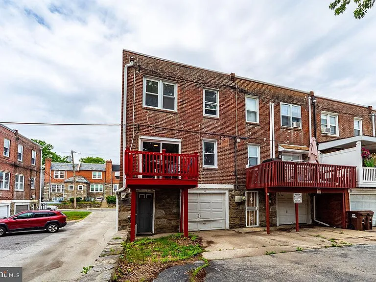 293 Wabash Ave — Photo 22