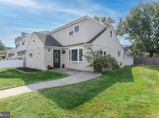 516 W Brooke Ave, Magnolia, NJ 08049