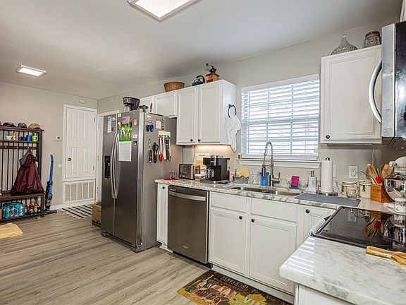 3rd image of 2244 Whispering Pines Blvd