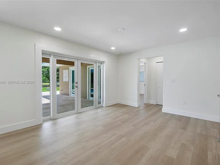 4914 SW 90th Ave — Photo 11