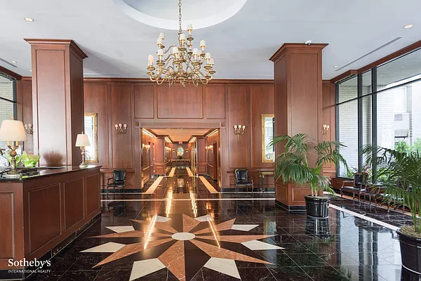 Sold by Sotheby's International Realty | media 7