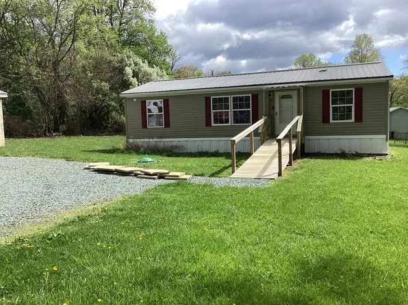 13242 Mentzer Gap Rd, Waynesboro, PA 17268