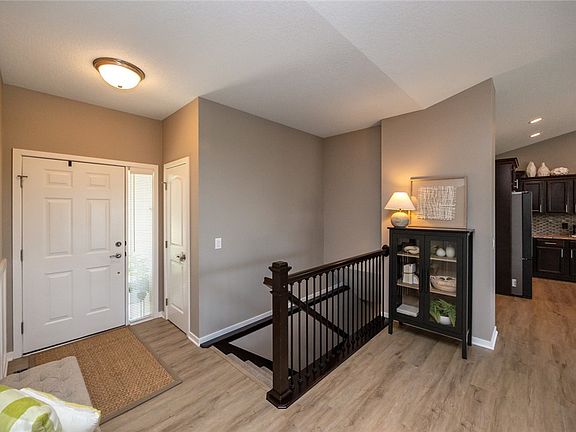 4th image of 2085 SE Crabapple Ct