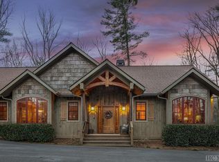 245 Chestnut Trce, Lake Toxaway, NC 28747