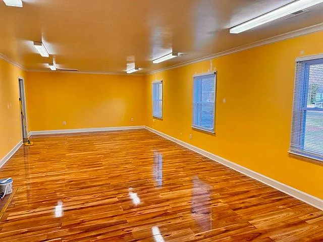 3456 McConnell Rd — Photo 2