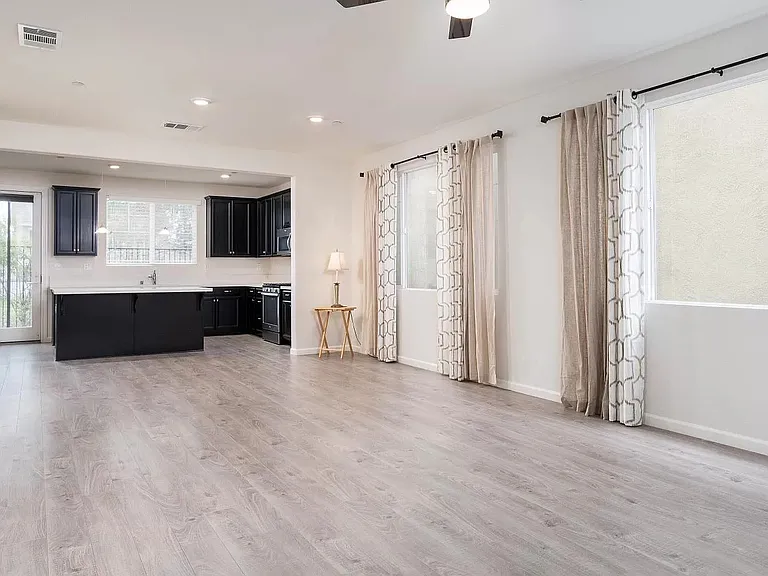 10890 Arrington Dr — Photo 8