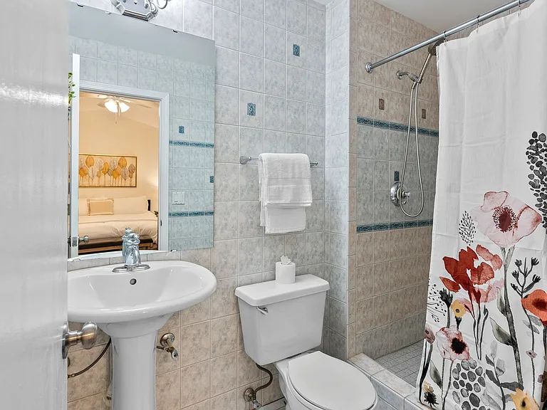 2528 Shiva Ct — Photo 30