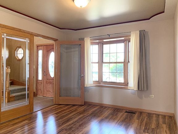 5th image of 1643 Carriage Ln