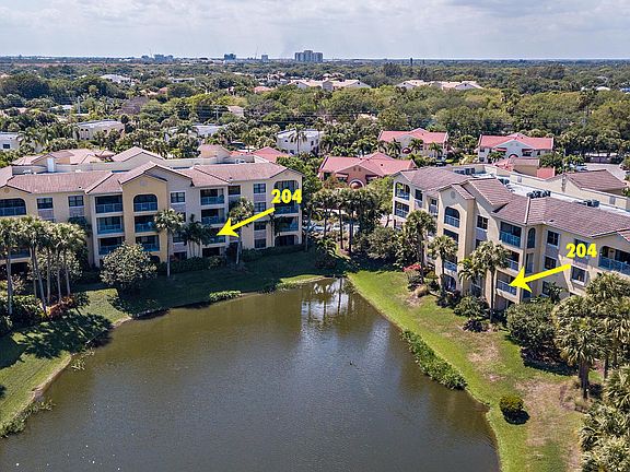 2nd image of 200-800 Uno Lago Dr #9
