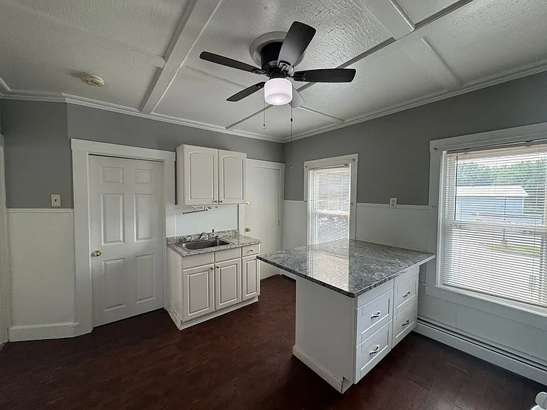 9 View St #2 — Photo 7