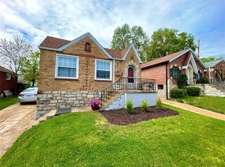 453 Winston Dr, Saint Louis, MO