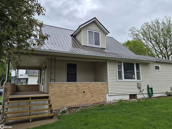 2nd image of 712 N H St