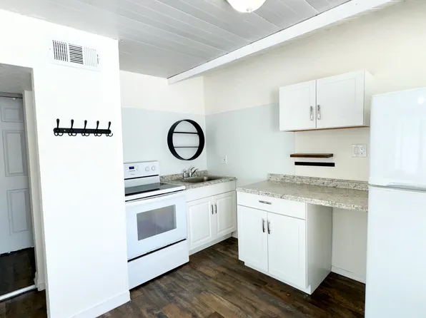 2646 Cheryle Ln #2646B, Sarasota, FL 34237