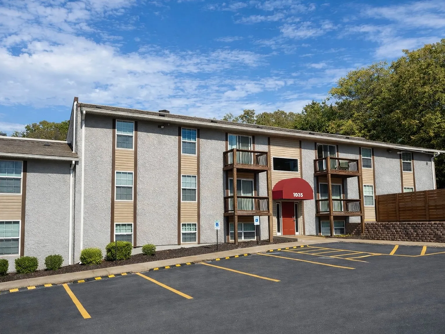 Quarry Ridge Apartments — Photo 2