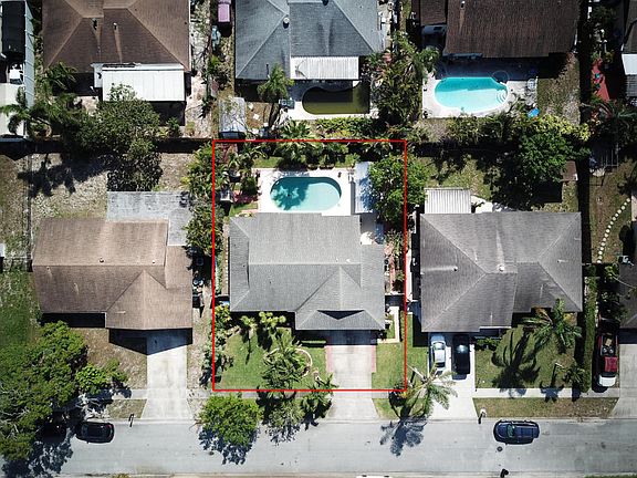 2nd image of 1088 Fernlea Dr