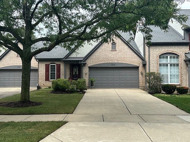 1st image of 204 Lorraine Cir