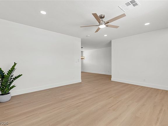 4th image of 4825 Patterson Ave