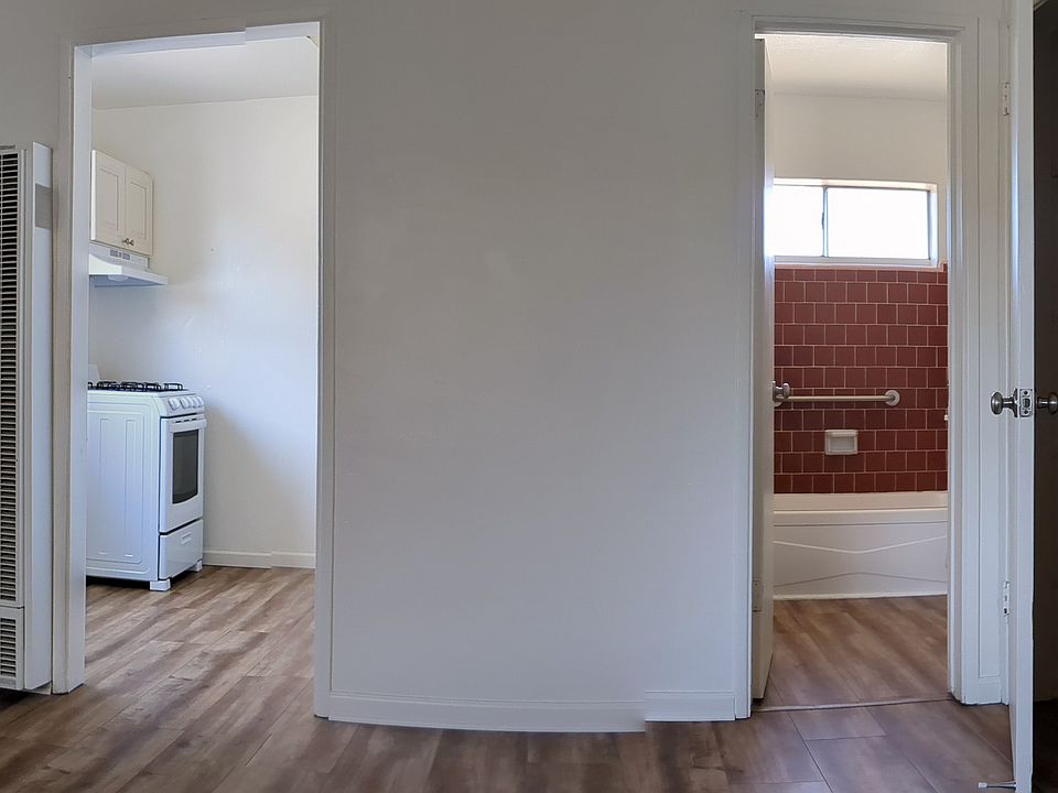 1st image of 1702 Una St APT 4