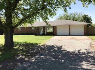 110 Bana Dr, Enid, OK 73703