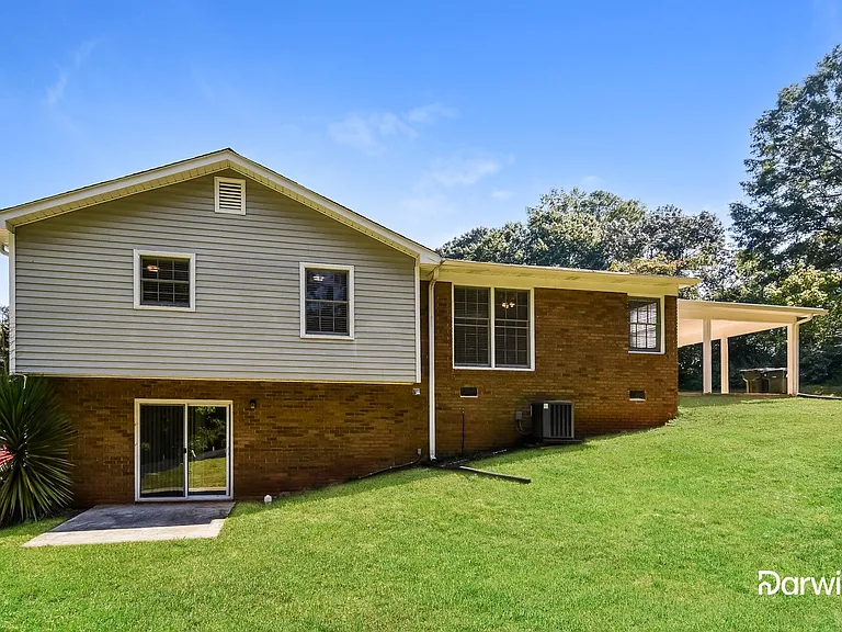 3201 Glendale Dr — Photo 15