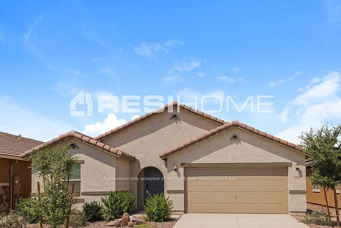 1st image of 17376 W Molly Ln