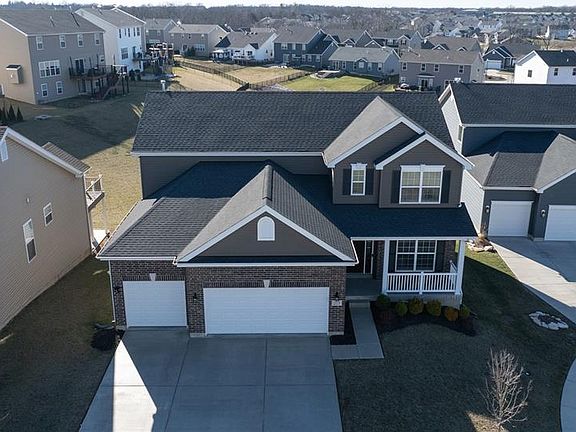 3rd image of 217 Hidden Bluffs Dr